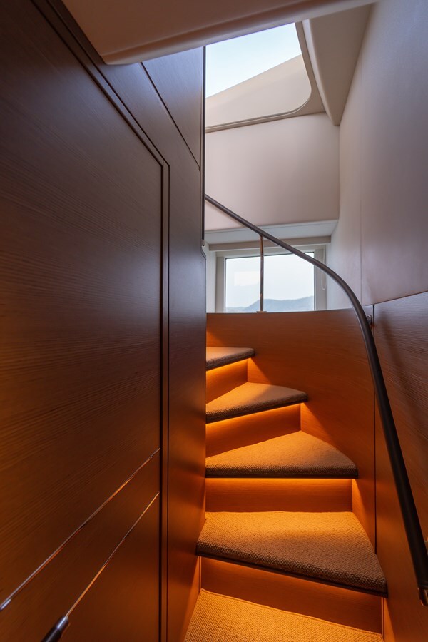 2023-princess-yachts-71-4-f0e5df