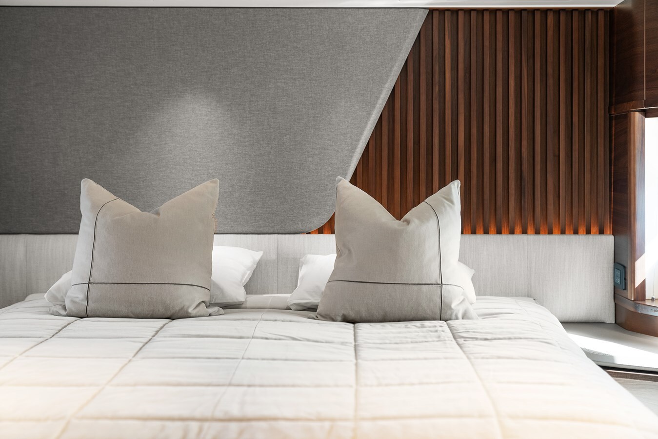 2023-princess-yachts-75-9-7b3316