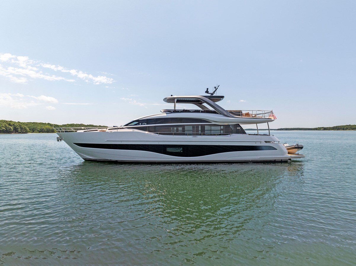 2023-princess-yachts-85-3a7245