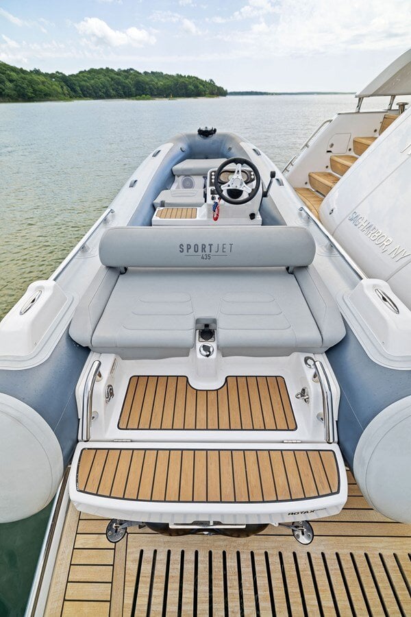 2023-princess-yachts-85-3a7245