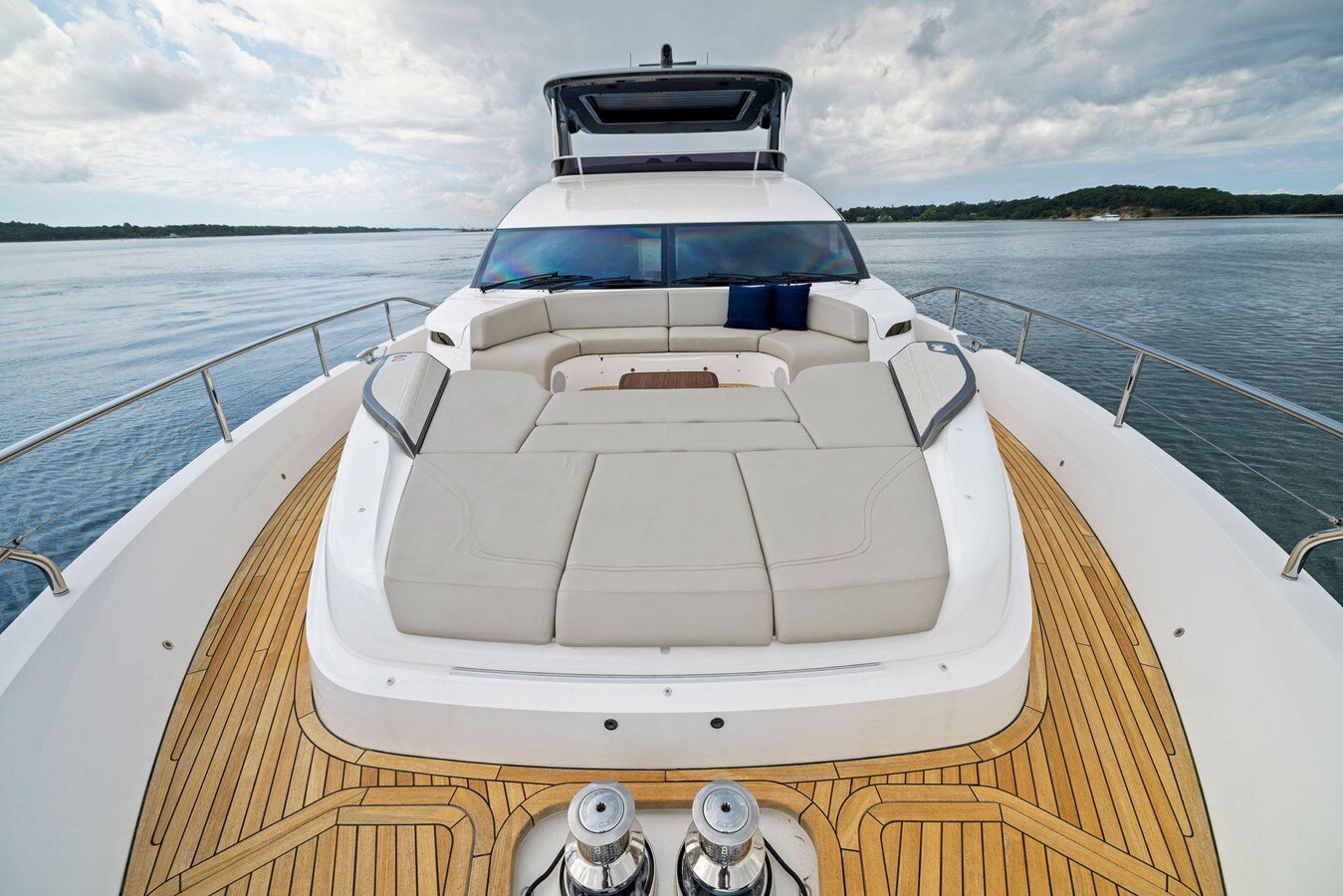 2023-princess-yachts-85-3a7245