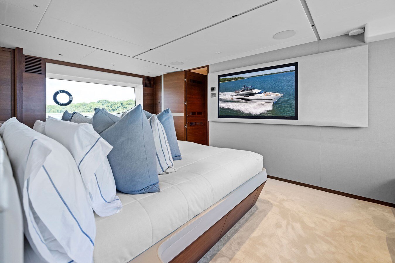 2023-princess-yachts-85-3a7245