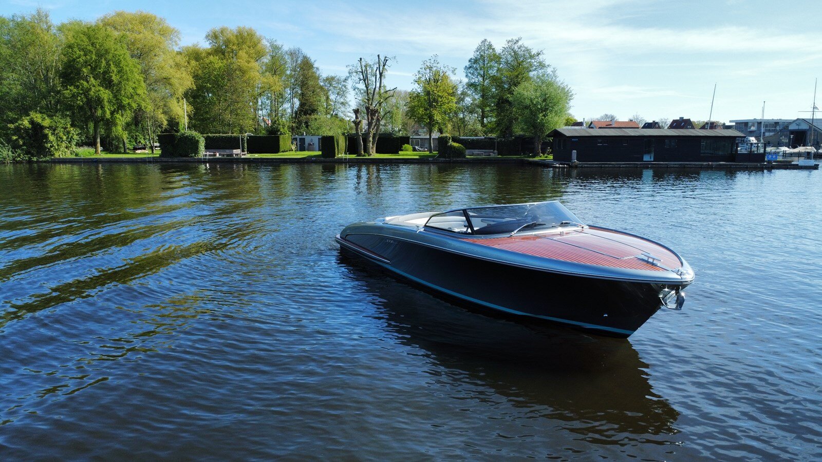 2023-riva-27-1-8a9b05