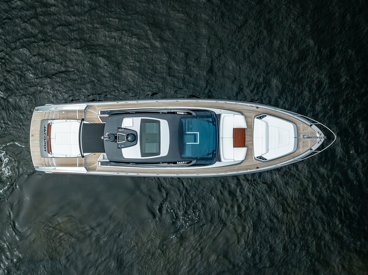 2023-riva-67-10-4ca7d5