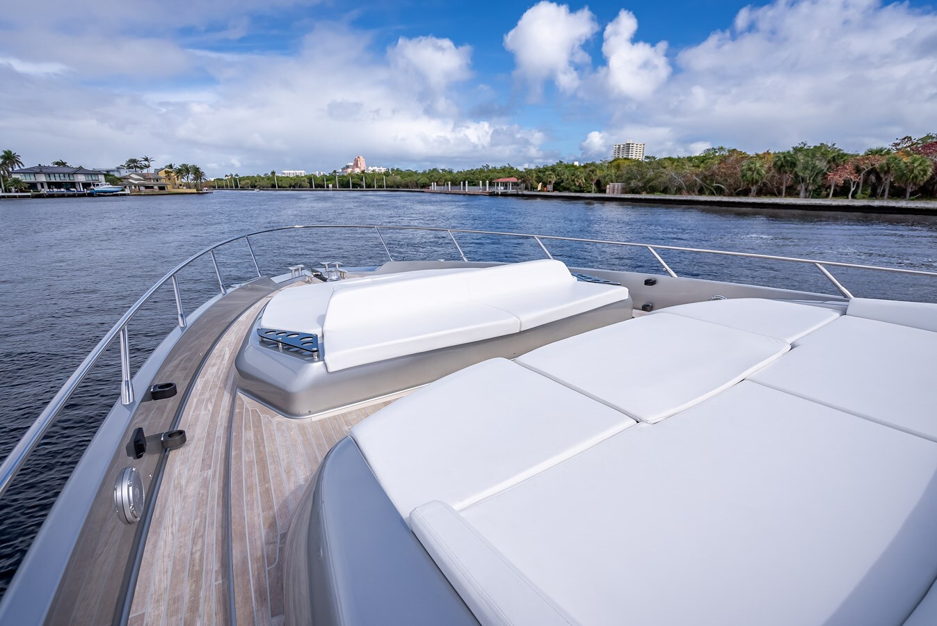 2023-riva-67-10-4ca7d5