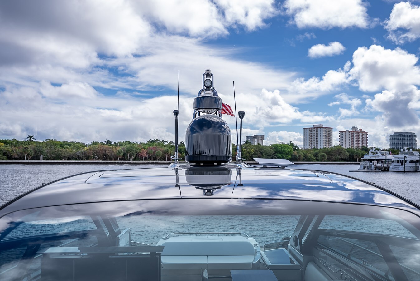 2023-riva-67-10-4ca7d5