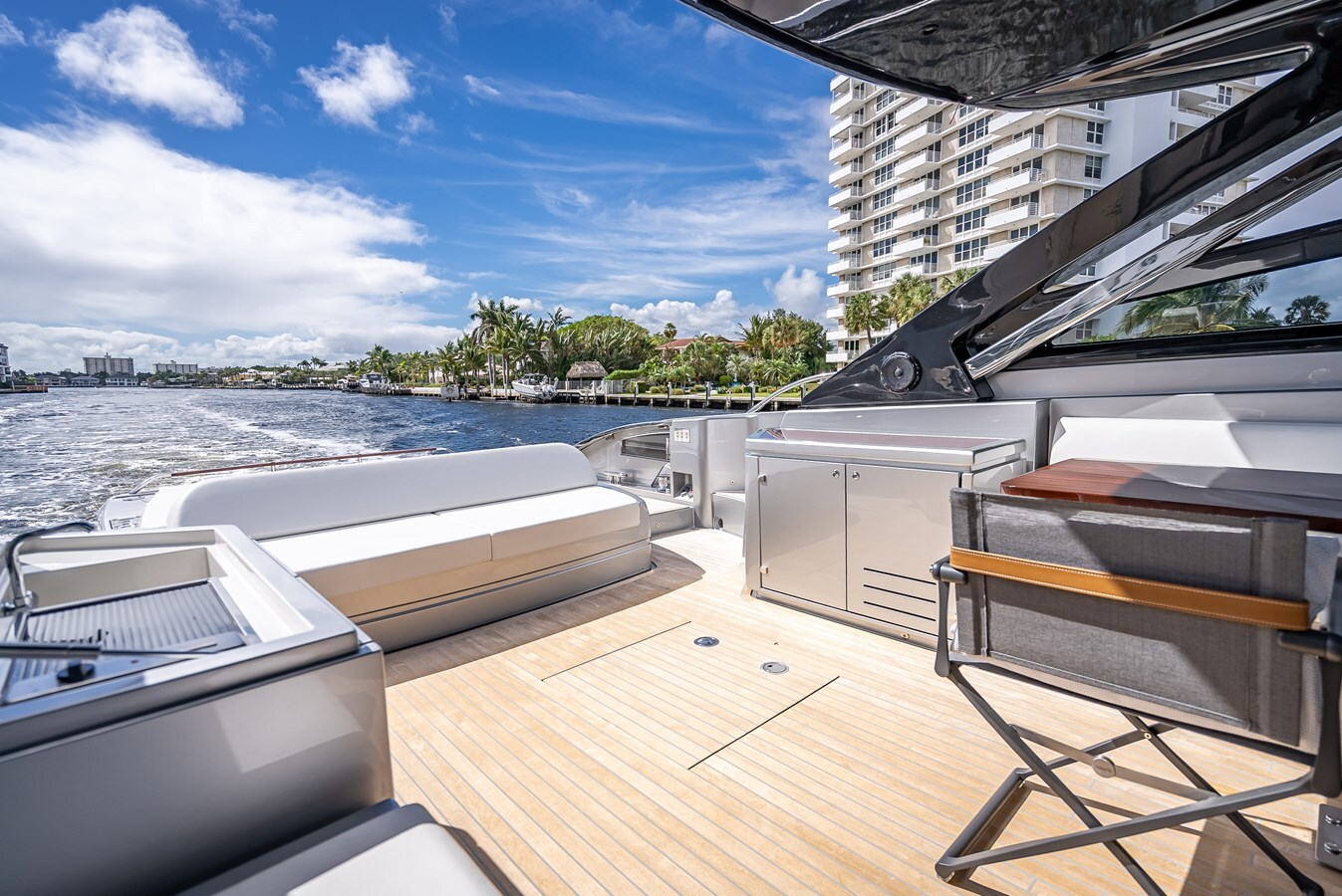 2023-riva-67-10-4ca7d5