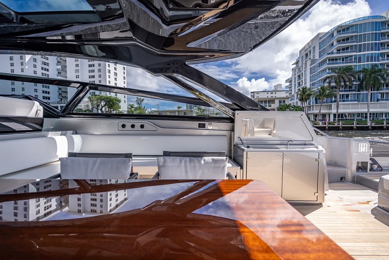 2023-riva-67-10-4ca7d5