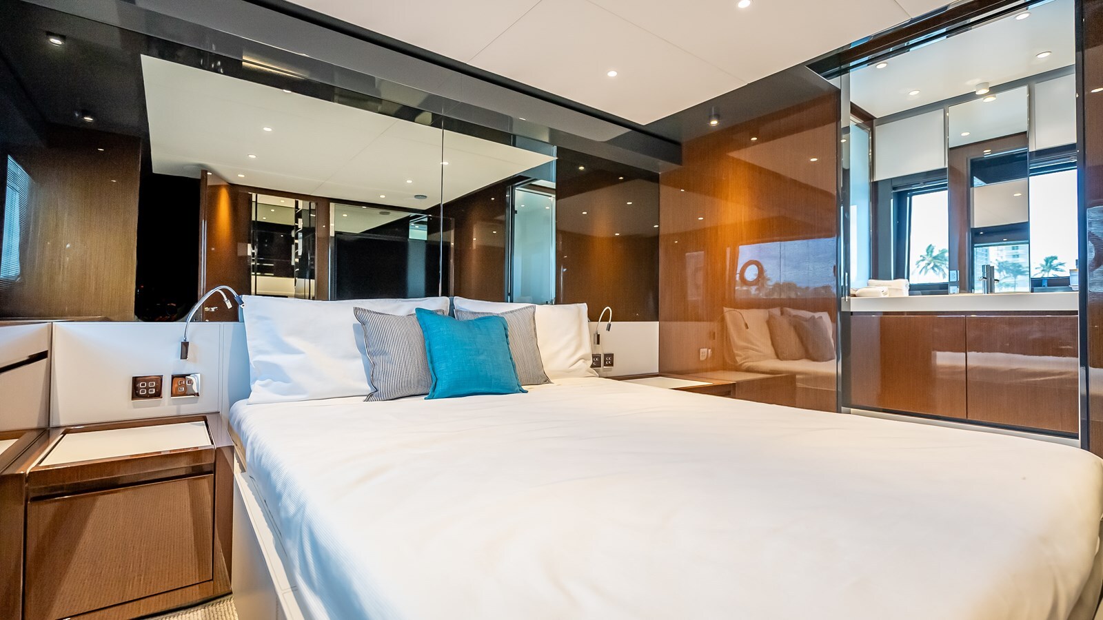 2023-riva-67-10-4ca7d5