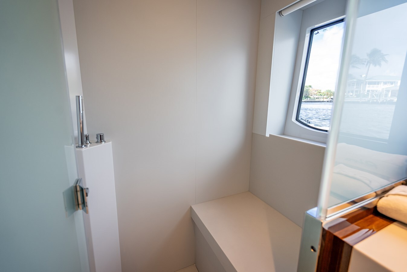 2023-riva-67-10-4ca7d5