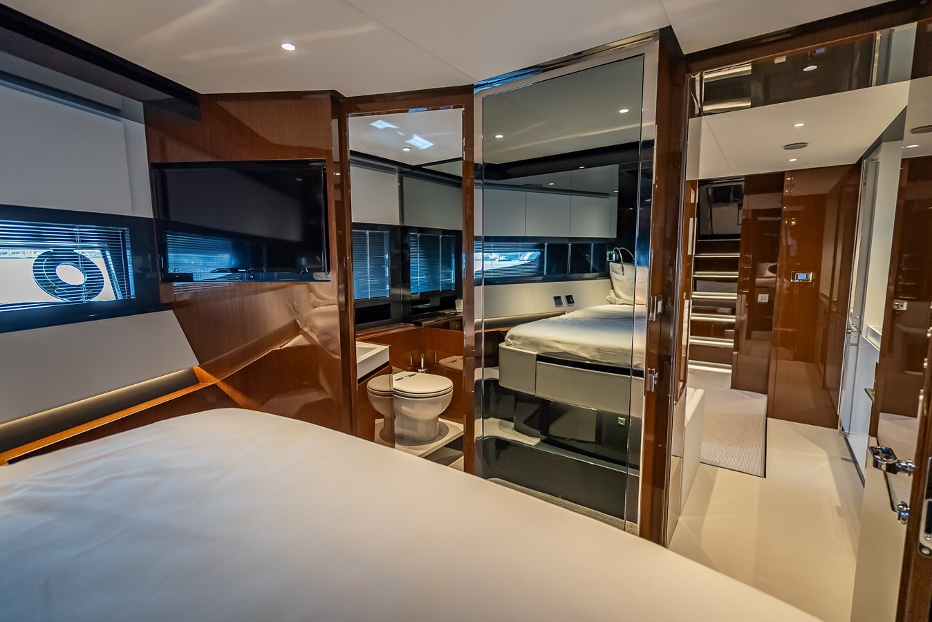 2023-riva-67-10-4ca7d5