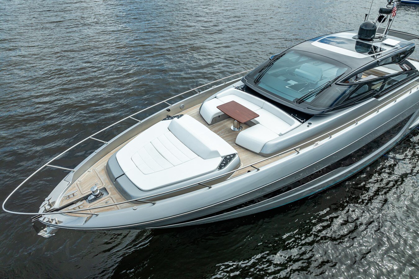 2023-riva-68-6c34bd