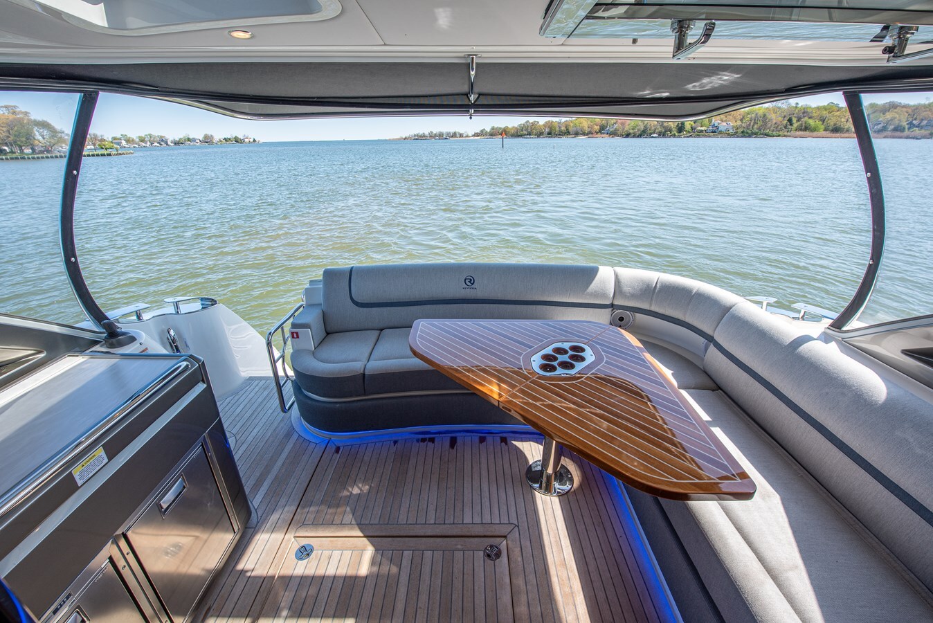 2023-riviera-46-2b6443