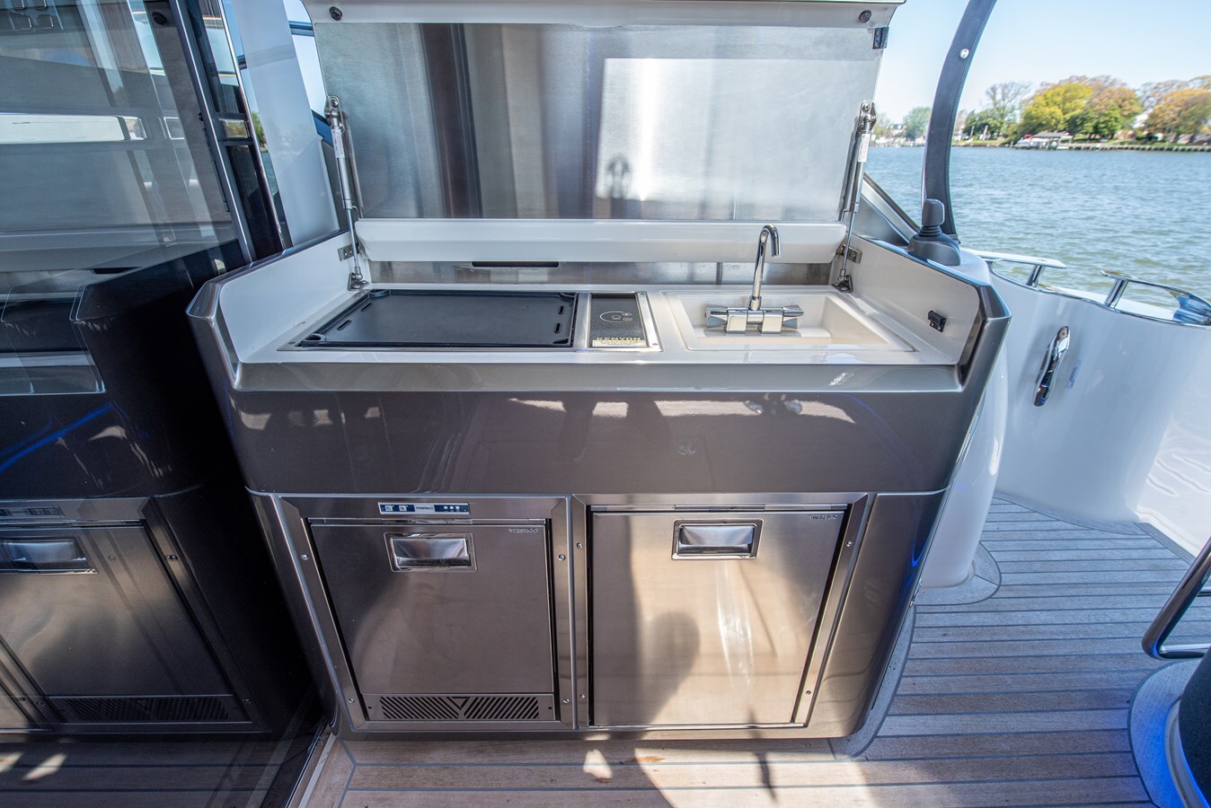 2023-riviera-46-2b6443