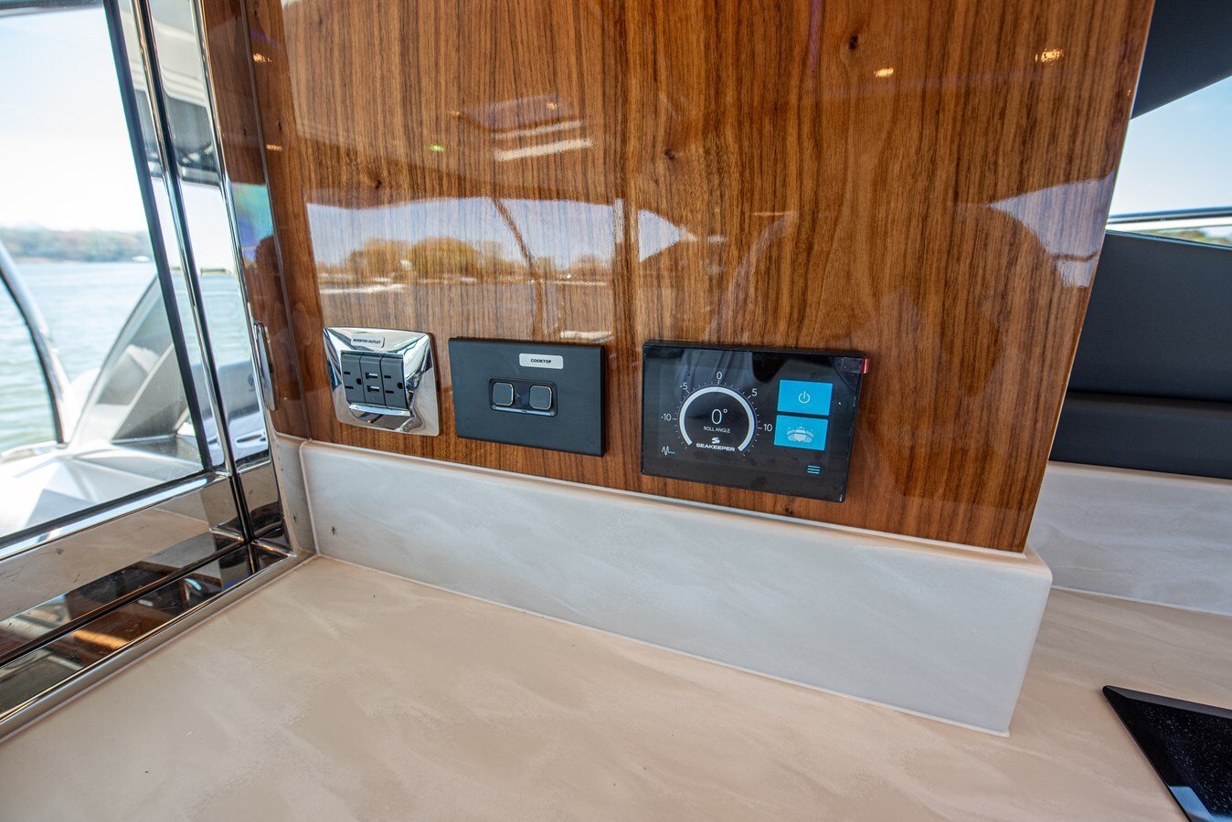 2023-riviera-46-2b6443