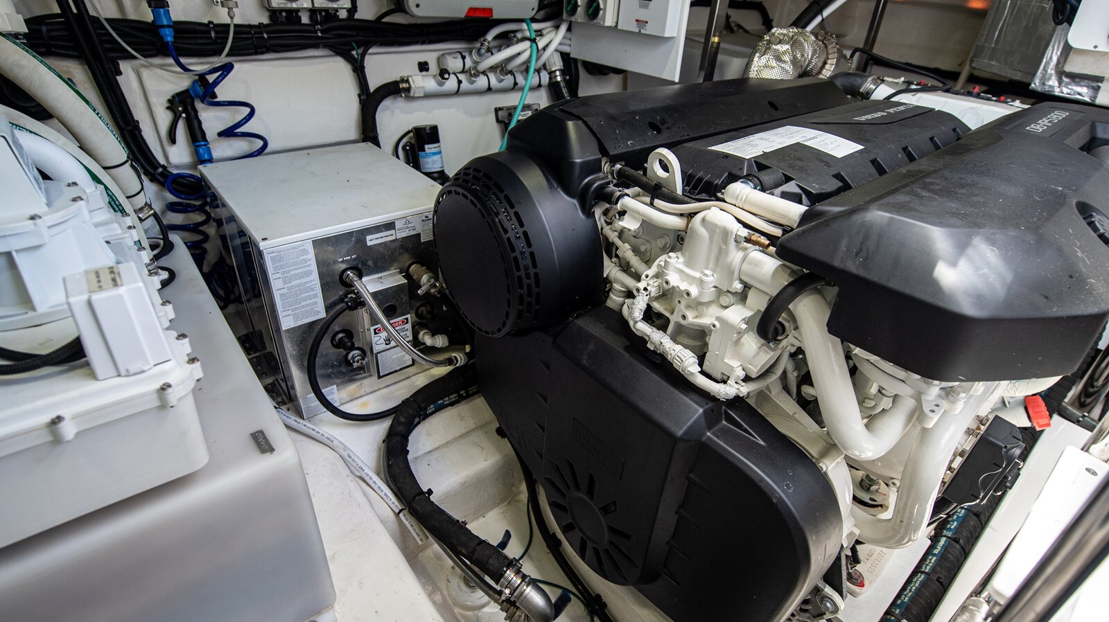 2023-riviera-46-2b6443