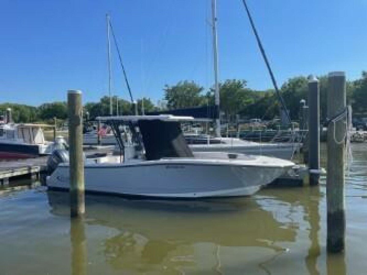 2023-robalo-27-6-43fae8