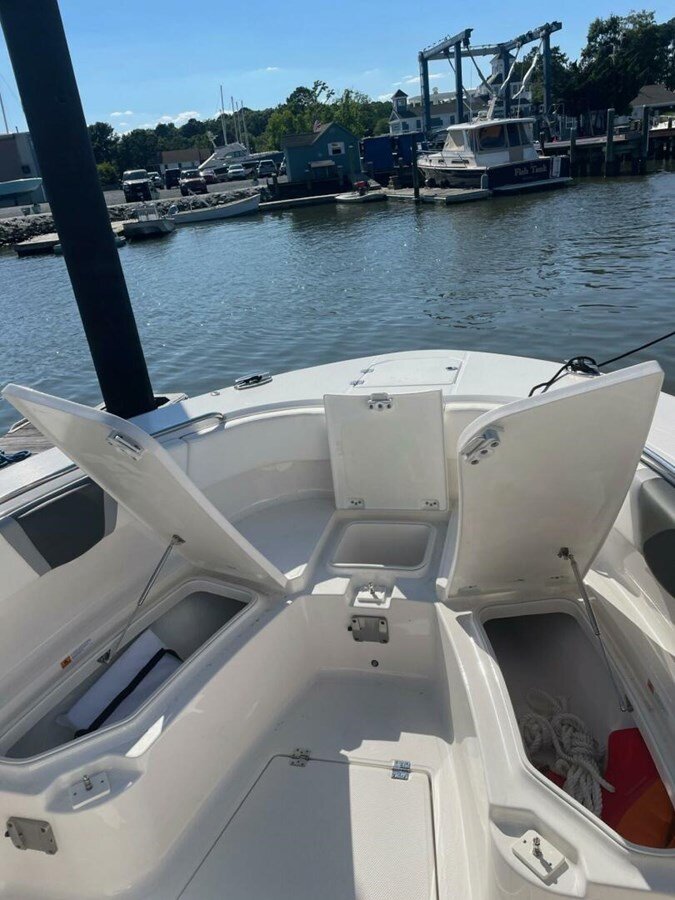 2023-robalo-27-6-43fae8