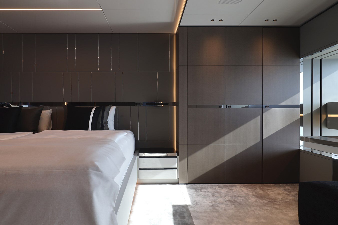 2023-rossinavi-163-5-d09d1c