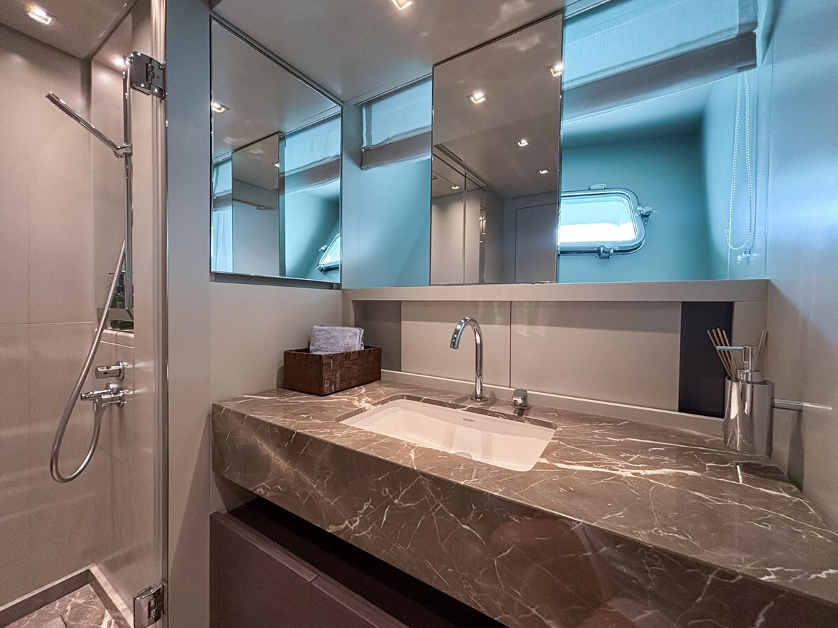 2023-sanlorenzo-87-6-d84aa3