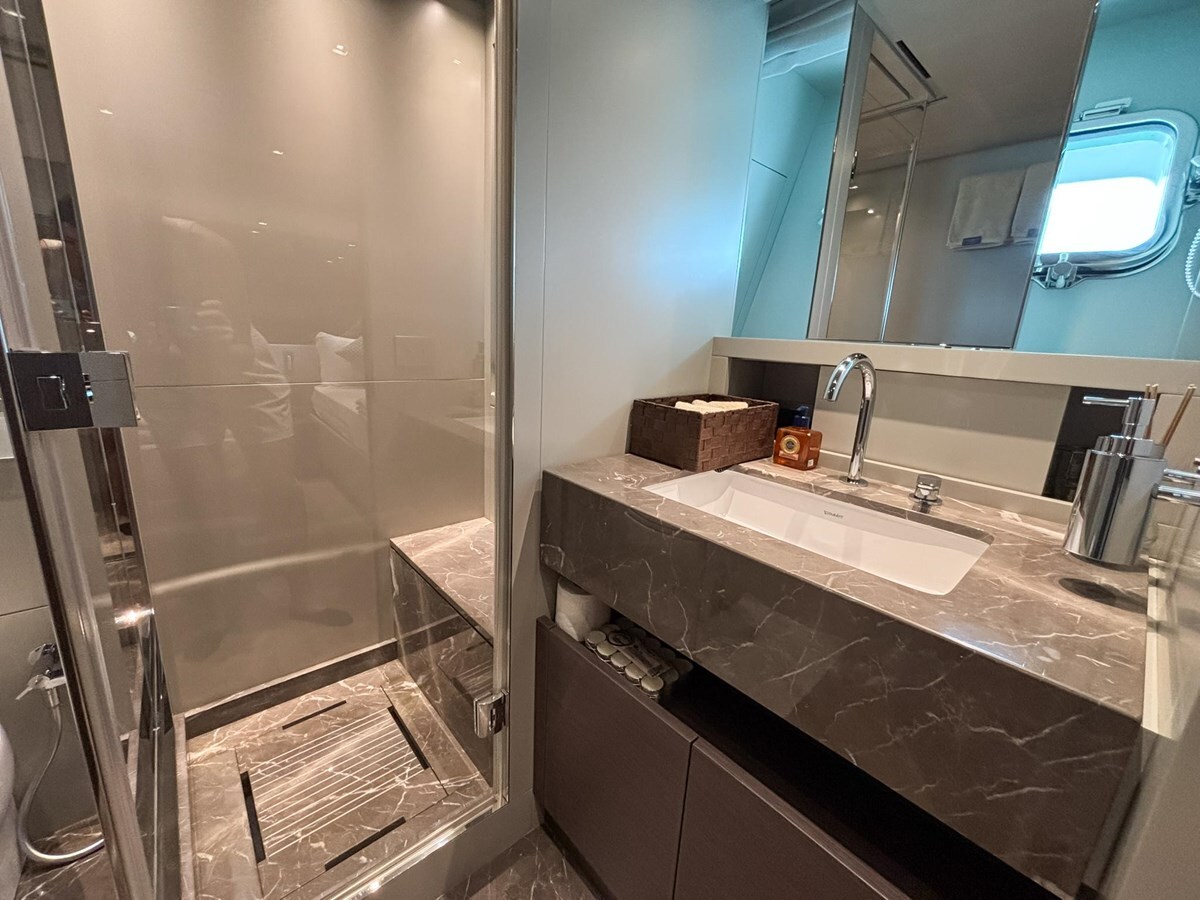 2023-sanlorenzo-87-6-d84aa3