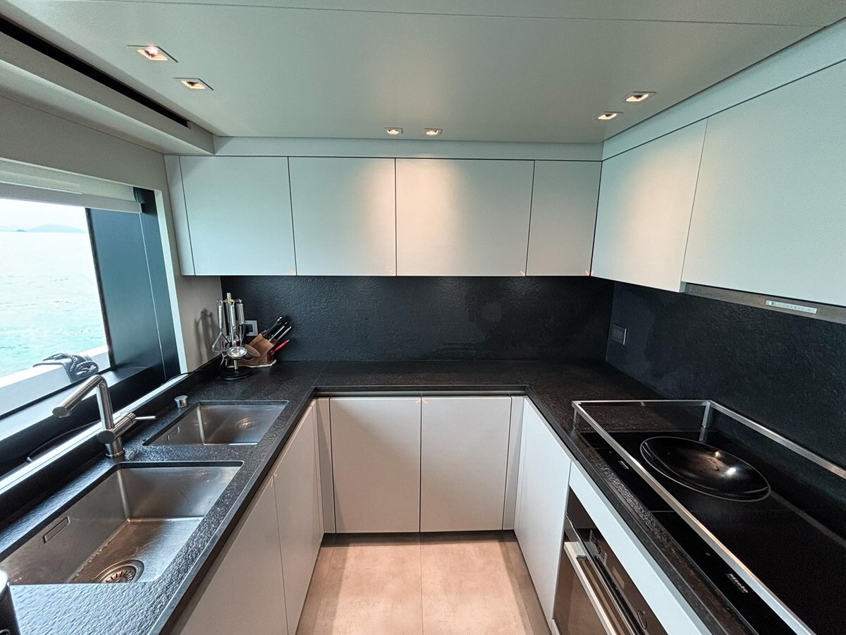 2023-sanlorenzo-87-6-d84aa3