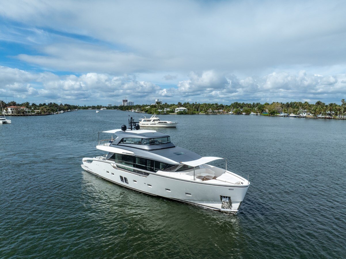 2023-sanlorenzo-87-8-92b3f7