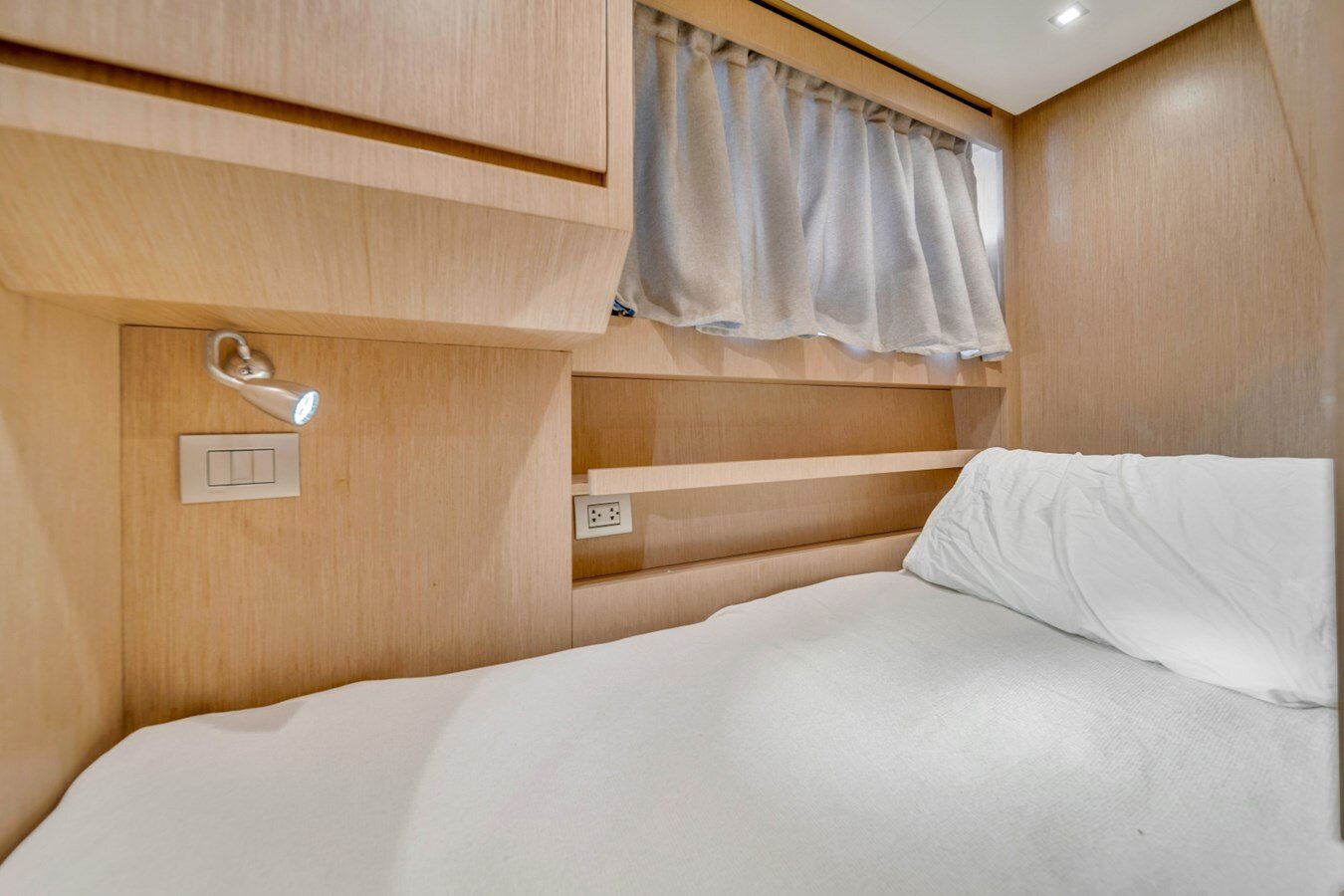 2023-sanlorenzo-87-8-92b3f7