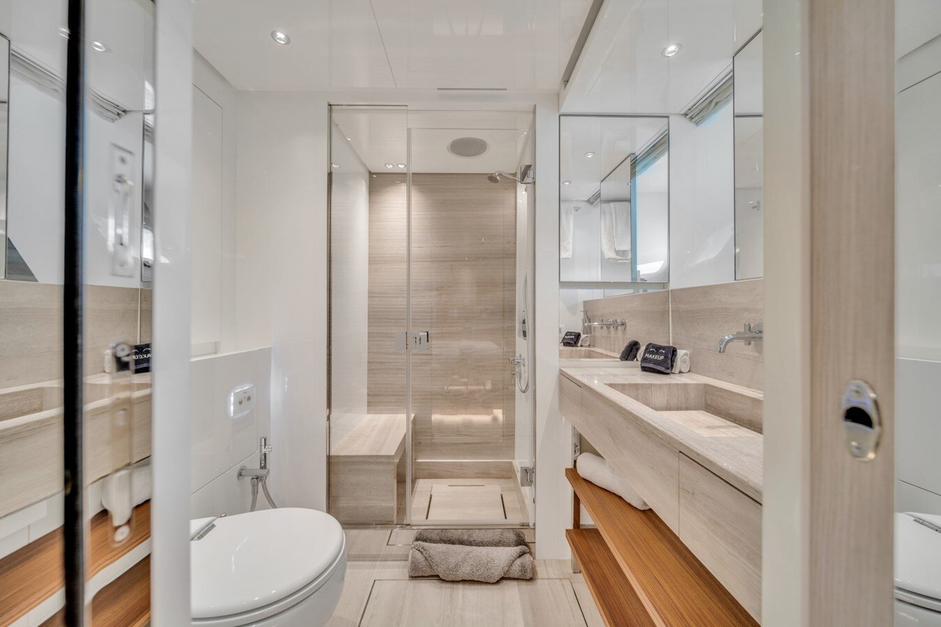 2023-sanlorenzo-87-8-92b3f7