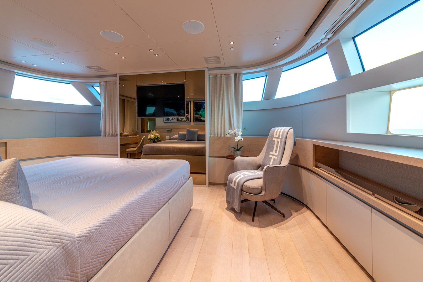 2023-sanlorenzo-94-11-aa9bf5