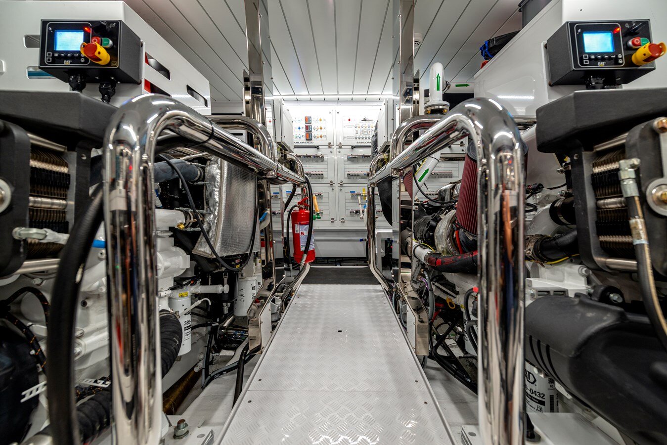 2023-sanlorenzo-94-11-aa9bf5