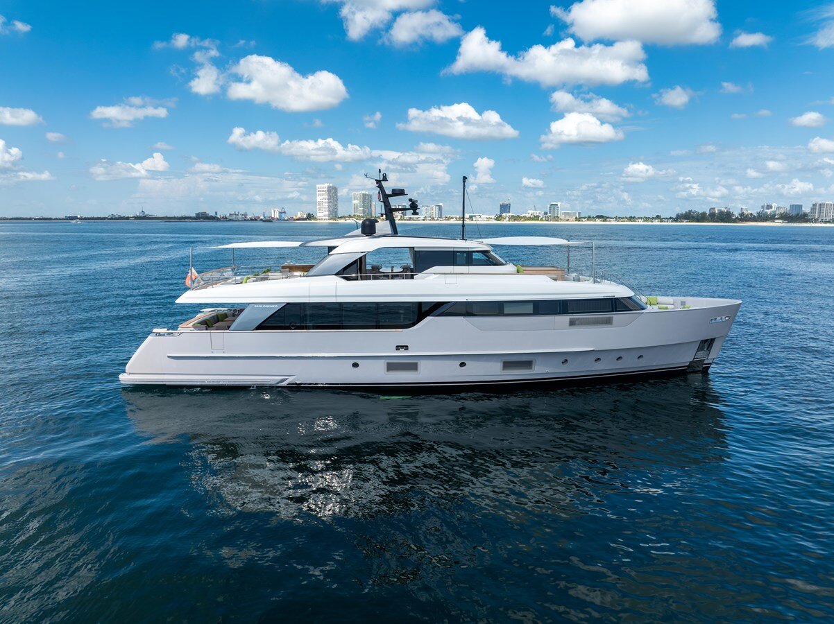 2023-sanlorenzo-96-7004f2