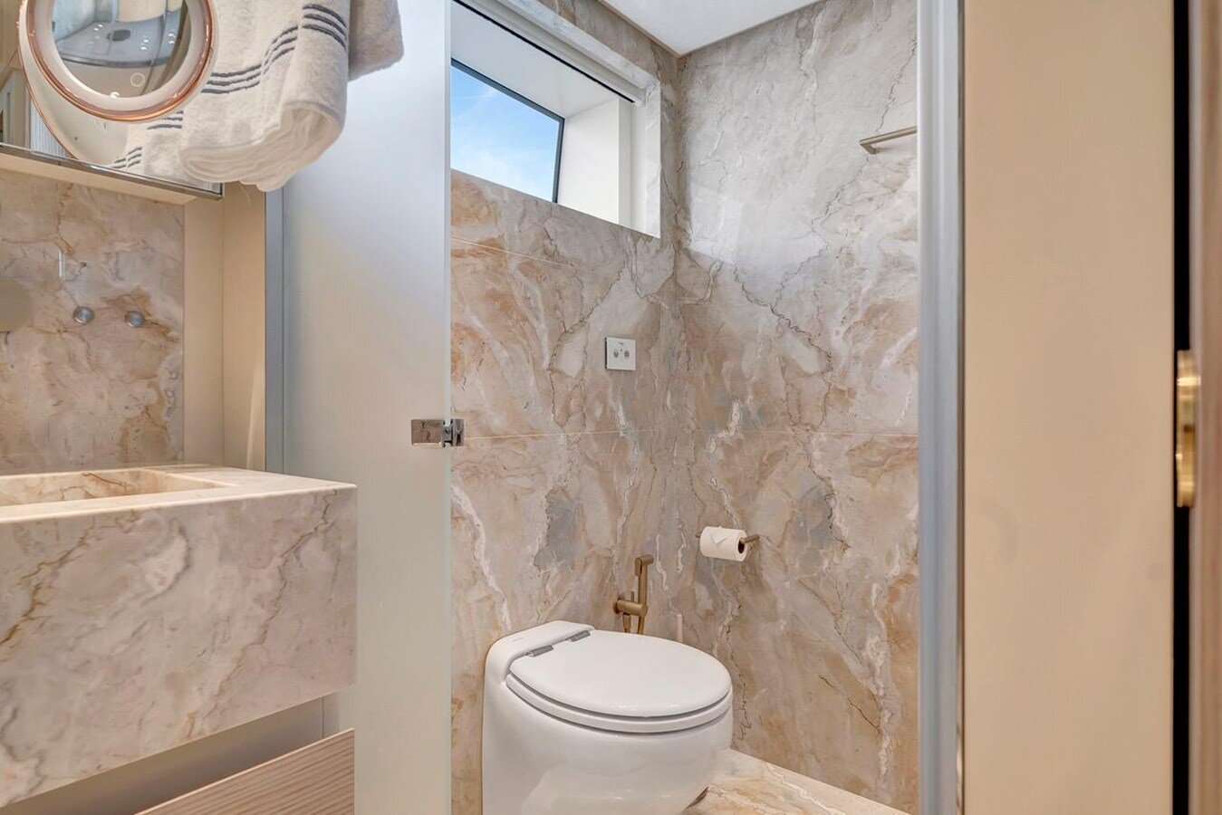 2023-sanlorenzo-96-7004f2