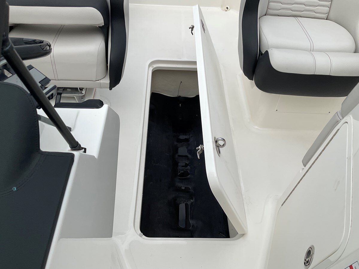 2023-sea-ray-21-fd0152