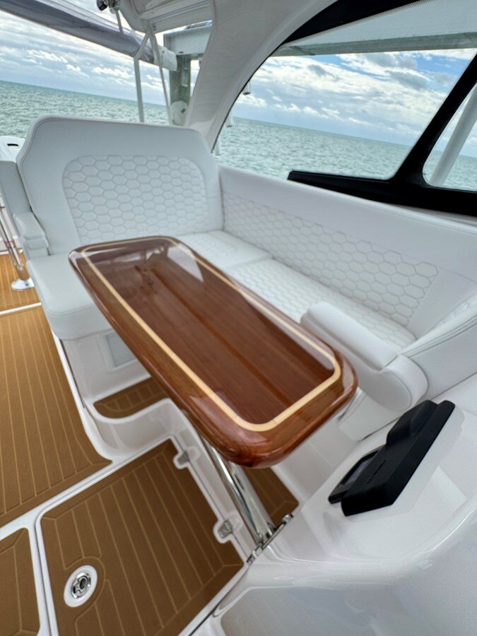 2023-southport-boatworks-32-6-003a79