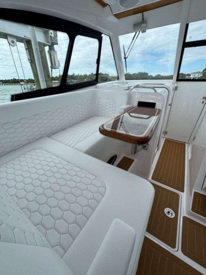 2023-southport-boatworks-32-6-003a79