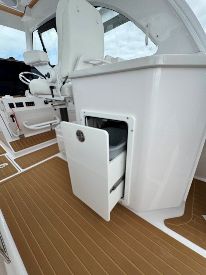 2023-southport-boatworks-32-6-003a79