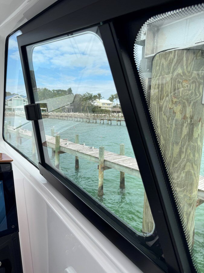 2023-southport-boatworks-32-6-003a79