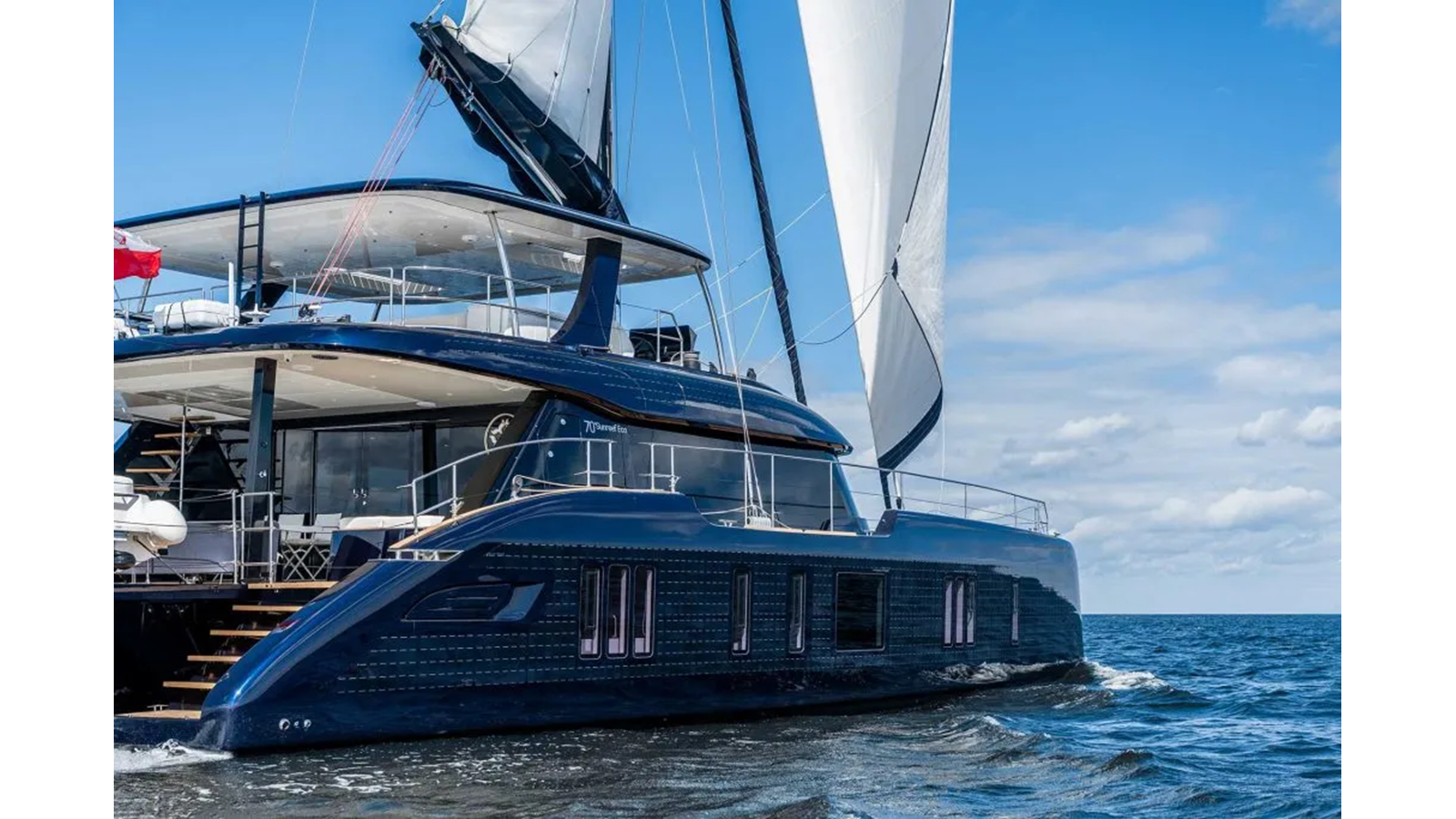 2023-sunreef-yachts-77-2-7d7fbf