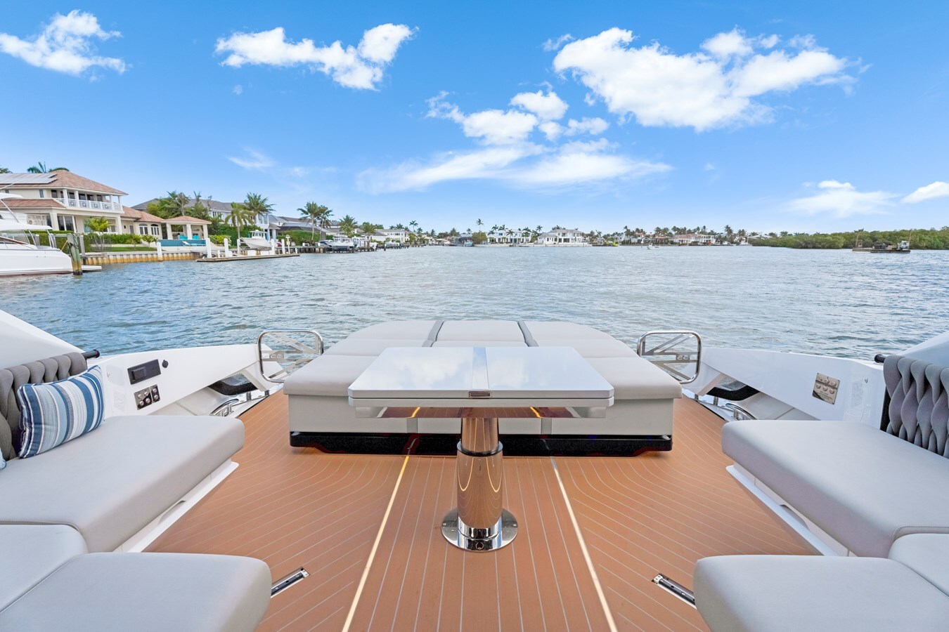 2023-sunseeker-55-33a1b5