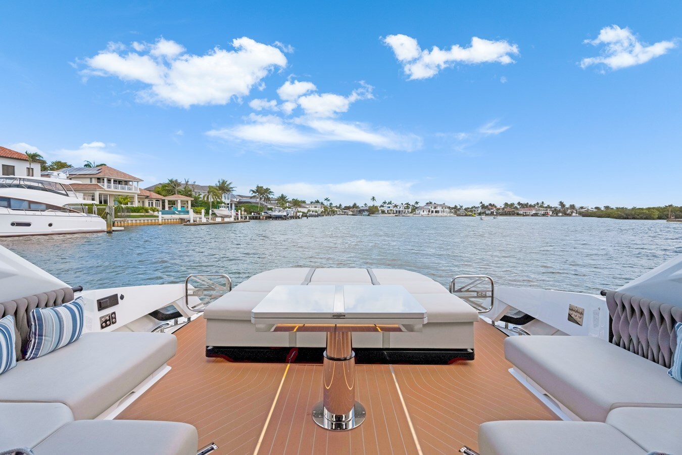 2023-sunseeker-55-33a1b5