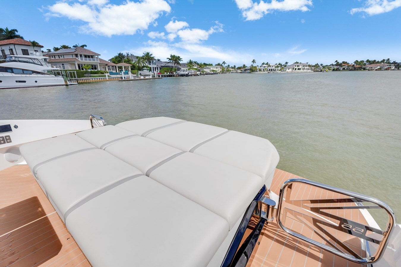 2023-sunseeker-55-33a1b5