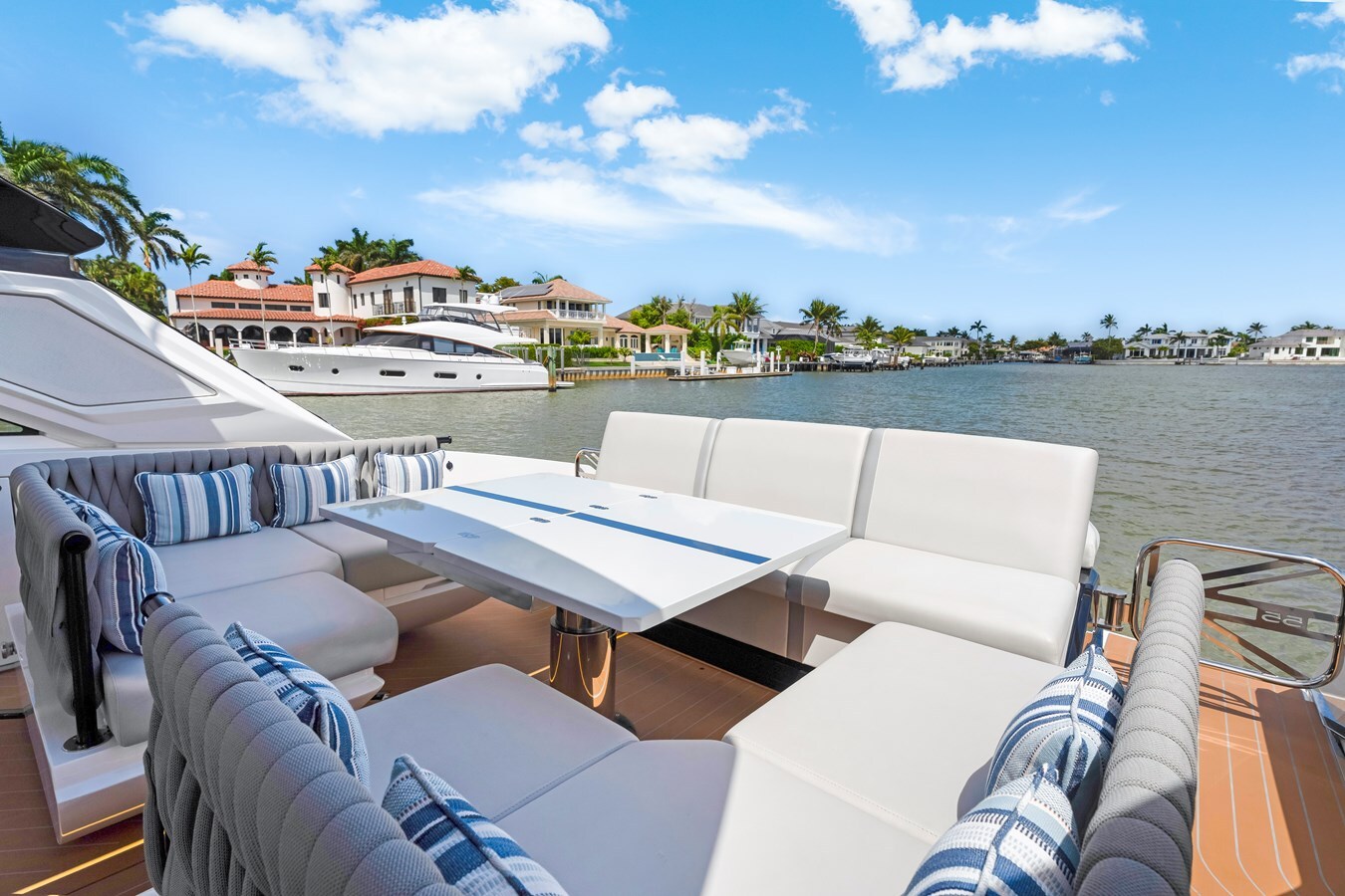 2023-sunseeker-55-33a1b5