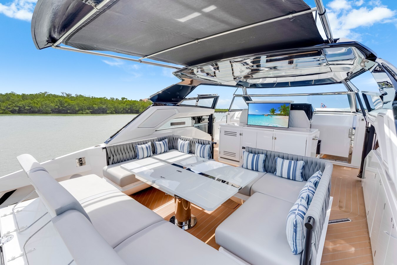 2023-sunseeker-55-33a1b5