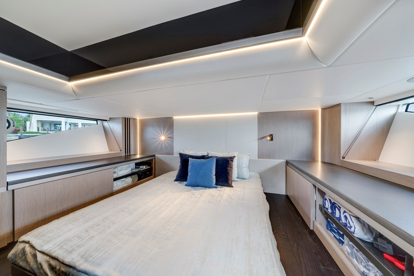 2023-sunseeker-55-33a1b5