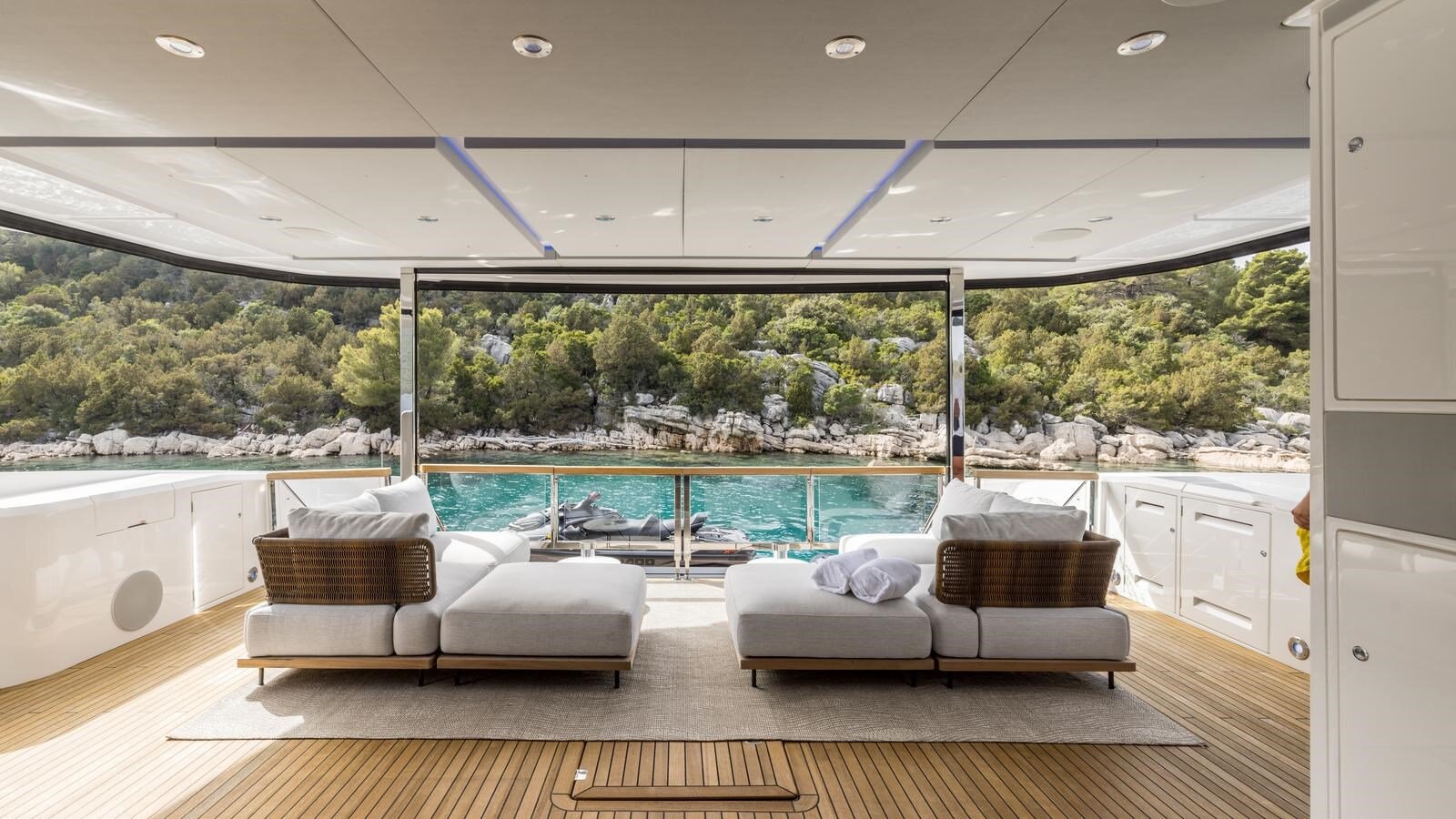 2023-sunseeker-88-11-3061eb