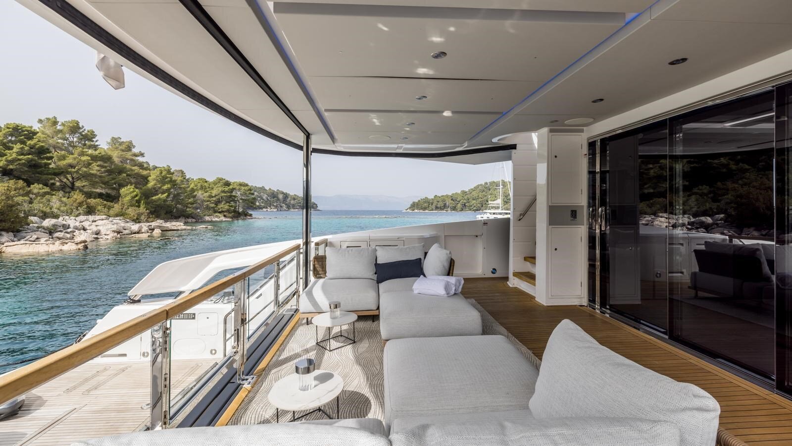 2023-sunseeker-88-11-3061eb