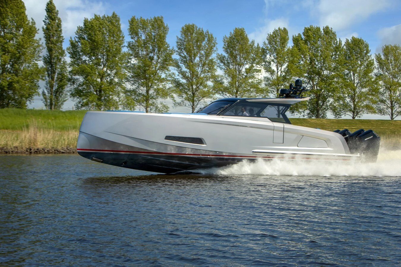 2023-vanquish-yachts-45-d0ed7a