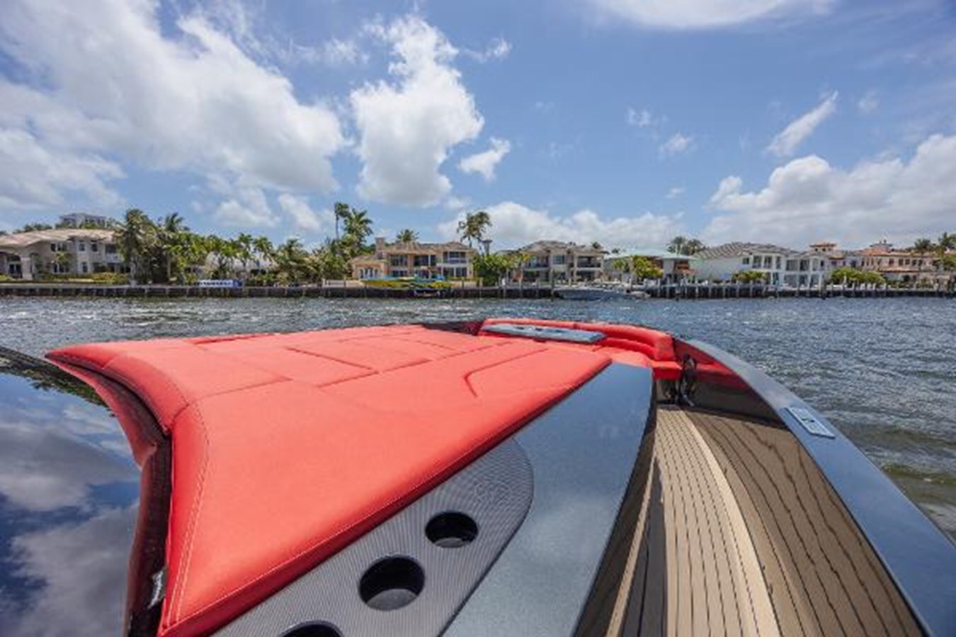 2023-vanquish-yachts-58-8-f25e2f