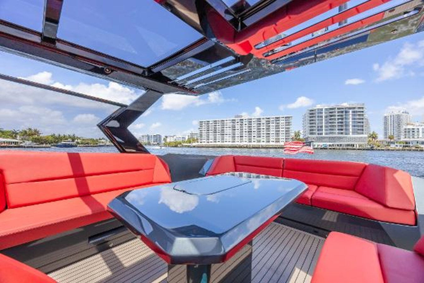 2023-vanquish-yachts-58-8-f25e2f